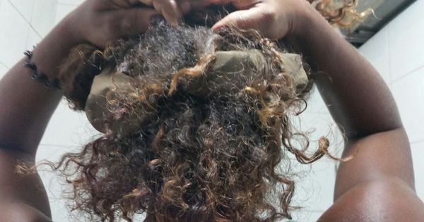 Mulher é detida com droga escondida no cabelo em penitenciária ... - R7