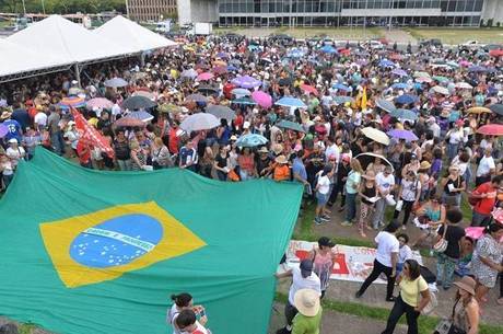 No documento enviado à Justiça, a procuradoria solicita a declaração da ilegalidade do movimento
