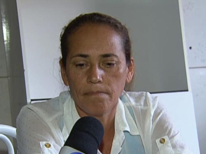 Edileusa Brito da Silva, mãe da menina, conta que recebeu uma ligação de Aline momentos antes de morrer e ficou desesperada sem saber o que estava acontecendo. Três dias depois, o corpo da jovem foi encontrado. O recado que poderia ter sido usado como prova foi perdido. Veja na reportagem!— Ela só gritava para, para, para. Por que está fazendo isso?