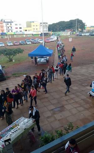 Metrô-DF alega que a fila se deve ao bloqueio do Sistema de Bilhetagem Automática (SBA) do DFTrans