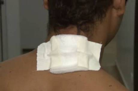 Homem foi levado para hospital