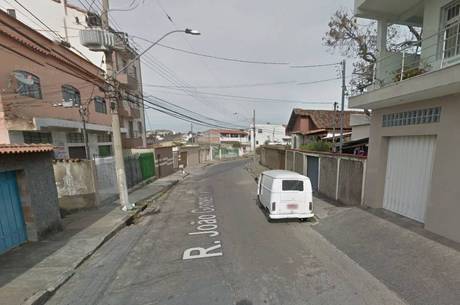 Militares foram abordados por pedestres na avenida João Gomes Cardoso