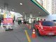 Já no Rio de Janeiro, o motorista pode adquirir até 20 litros de gasolina por 
R$ 1,51/litro, sem os 56,09% de impostos. O preço normal da gasolina no 
posto custa R$ 3,44