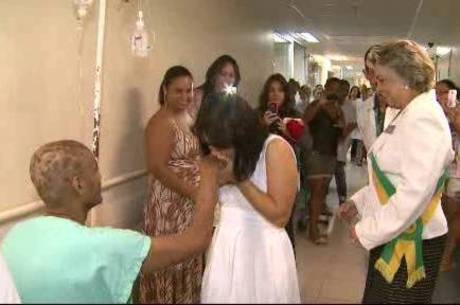 Noivos realizam sonho e se casam em hospital do DF