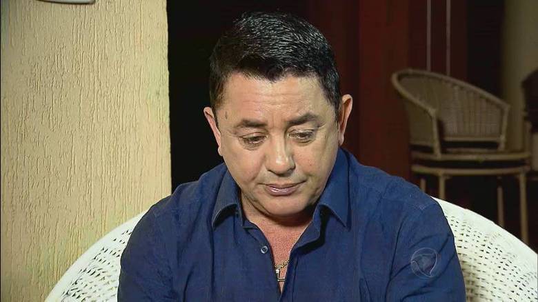 O pai de Cristiano ainda teria recolhido todas as senhas do filho e mandado trancar a casa para que ninguém tivesse acesso ao local+ Dona de lava rápido se sente culpada pela morte de Cristiano Araújo e defende motorista> No R7 Play você assiste a todas as matérias do Domingo Espetacular! Clique e experimente de graça!