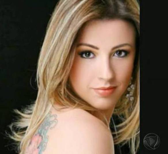 A dentista Marina Stresser de Oliveira, de 27 anos, ganhou liberdade 
provisória após oito meses de prisão na quinta-feira (16). A 
jovem foi detida em novembro de 2014 por tráfico de drogas e porte 
ilegal de armas em Curitiba (PR)