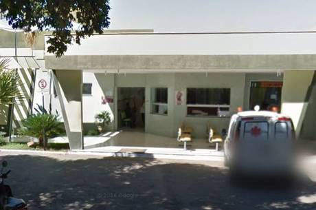 Namorado e suposta secretária da paciente saíram antes da chegada da PM