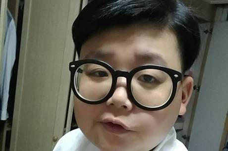 Shin já passou por situações em que as pessoas não acreditaram em sua idade por causa de sua aparência