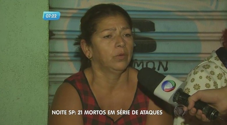 A mãe de uma das vítimas disse que recebeu a notícia quando
estava chegando em casa depois de um dia de trabalho. A avó da mulher do filho
dela ligou e disse: 'Sinto muito'. 
— Levou dois tiros. Perdi meu único filho, que
eu amava