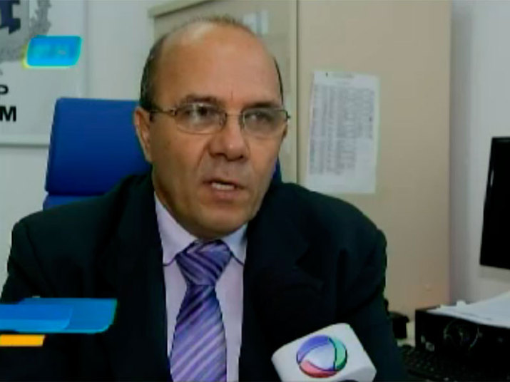 A frieza do autor impressionou a própria polícia,
que agora está atrás dos outros envolvidos no crime. O delegado Rogério Pereira
afirmou que tem, pelo menos, quatro nomes, com autoria definida, com a
participação em algum grau no homicídio