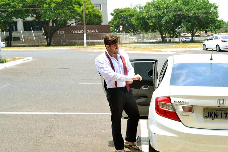 Marco possui um escritório de advocacia em Brasília e atua nas áreas cível, familiar, imobilária e tributária