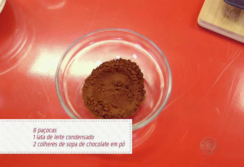 2 colheres de sopa de chocolate em pó+ Escolha o melhor bolo feito na Batalha dos Confeiteiros Brasil> Acesse o R7 Play e assista na íntegra a todos os programas da Record! Clique e experimente!