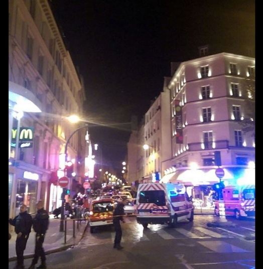Uma explosão obrigou o presidente francês François Hollande deixar às pressas o local, por razões de segurança