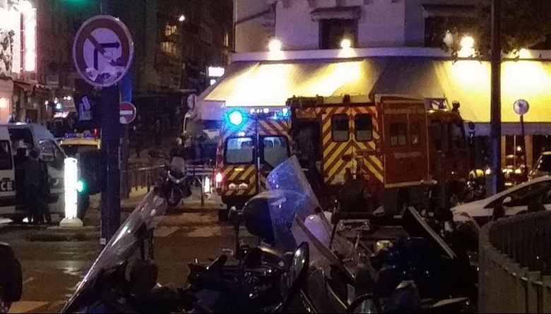 Outro incidente ocorreu perto do Stade de France, onde França e Alemanha faziam um amistoso de futebol