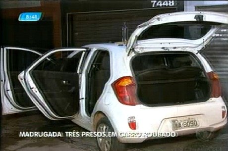 Perseguição começou em Contagem, mas suspeitos só pararam após baterem carro roubado no bairro de Lourdes, em BH