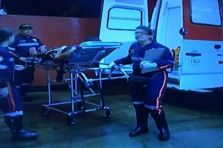 Vítima foi socorrida com corte na barriga
