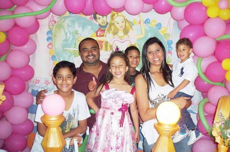 Família hoje já tem oito membros e a casa é uma verdadeira festa
