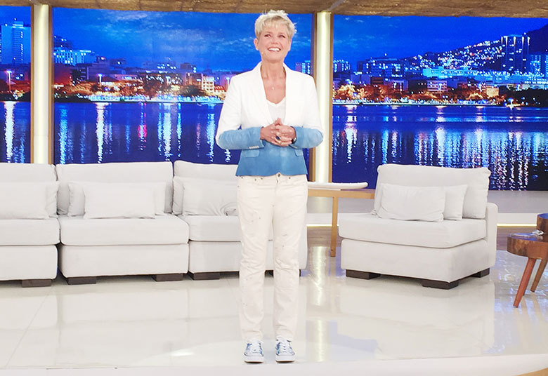 Não perca o Xuxa Meneghel desta segunda-feira (25)! Começa às 22h30, logo após o Jornal da Record> Acesse o R7 Play e assista na íntegra a todos os programas da Record! Clique e experimente!