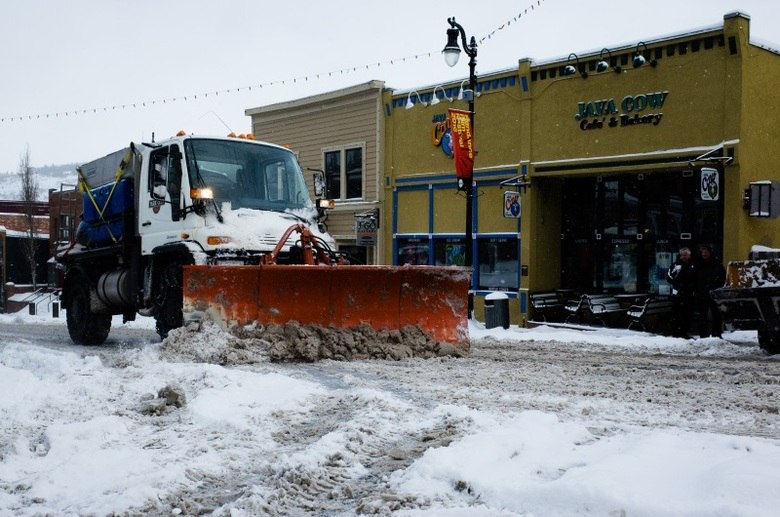 Quase 7.000 voos tiveram que ser cancelados nas principais cidades norte-americanas