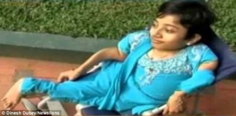 — É difícil, porque eu me sinto sozinho às vezes. As pessoas olham para mim como se eu fosse um alienígena