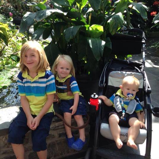 O casal criou a página Prayers for Ezekiel (Orações para Ezekiel), no Facebook. O pai se disse em situação bastante difícil e tem apelado por ajuda financeira já que, segundo ele, o caso judicial está custando à família R$ 5.600,00 por dia, com expecitativa de ir até o fim deste mês

Conheça o R7 Play e assista a todos os programas da Record
na íntegra!

 

 