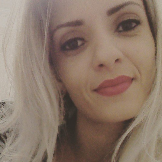 Na manhã de segunda-feira (25), a Polícia Militar encontrou o carro de Michelle carbonizado e com o corpo da contadora dentro