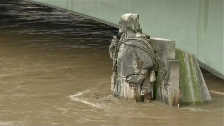 As enchentes na Europa já mataram onze pessoas nos últimos dias, dez delas no sul da Alemanha