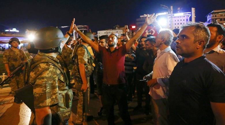 A população foi às ruas para protestar