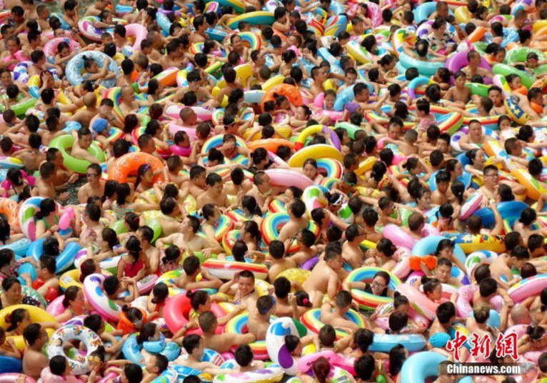 A visibilidade das nadadoras chinesas nas Olimpíadas do Rio parece ter motivado milhares de moradores do país a procurarem piscinas neste final de semana