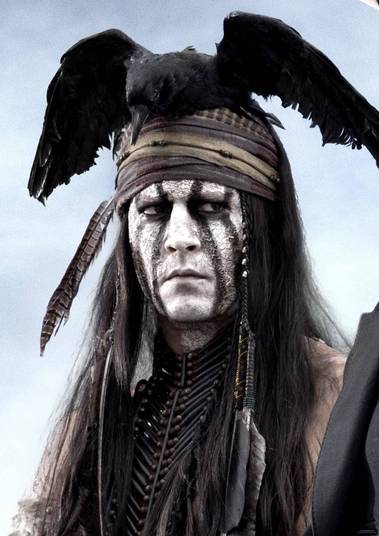 Johnny Depp em O Cavaleiro SolitárioO ator sofreu várias críticas por este filme, não só porque a história não agradou nem aos críticos e nem ao público, mas porque a escalação de Depp para viver um índio nativo americano. Além disso, ele foi criticado por interpretar uma versão bastante estereotipada dos indígenas. O ator disse na época que tem ancestrais Cherokee, mas mesmo assim não foi poupado