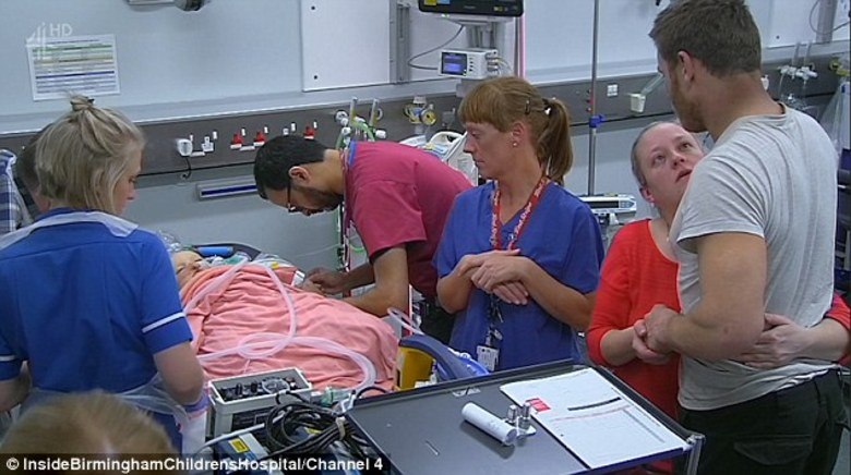 Emocionados, Adam e Serena explicaram durante a transmissão que escolheram manter as câmeras filmando a batalha de Leyton para se manter vivo para 'prestar homenagem' a seu filho e a equipe do hospital onde ele foi tratado