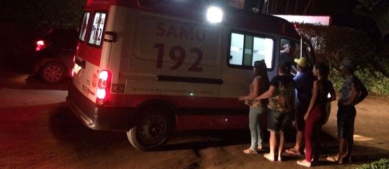 Vítimas foram socorridas pelo Samu