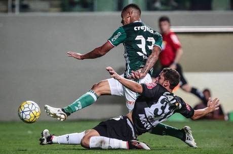 Gabriel Jesus comemora empate com o Atlético-MG: 'Belo resultado'