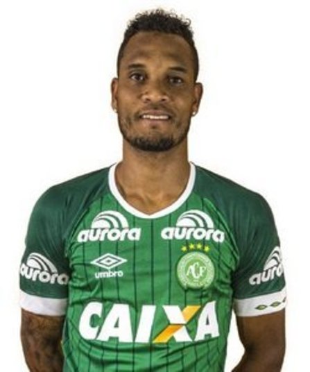 ThiegoPosição: ZagueiroPerfil: Willian Thiego de Jesus, mais conhecido como Thiego, nasceu em Aracaju, no dia 22 de julho de 1986 (30 anos) e atuou em times como o Grêmio, Figueirense, além de ter jogado no Japão e no Arzeibaijão 