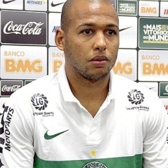 Sergio ManoelPosição: VolantePerfil: Nascido em 8 de setembro de 1989 (27 anos), em Xique-Xique (BA), o volante começou no Nacional, da capital paulista