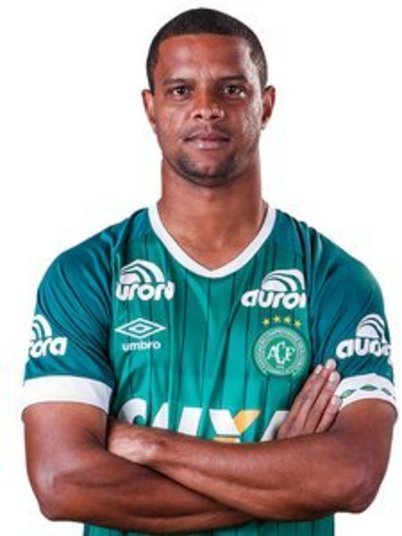 
Bruno Rangel Posição: Atacante Perfil: Carioca de Campos dos Coytacazes, Bruno nasceu no dia 11 de dezembro de 1981 (34 anos). Começou a jogar no Rio de Janeiro e chegou a atuar na Arábia Saudita em 2014, no Al Arabi 
