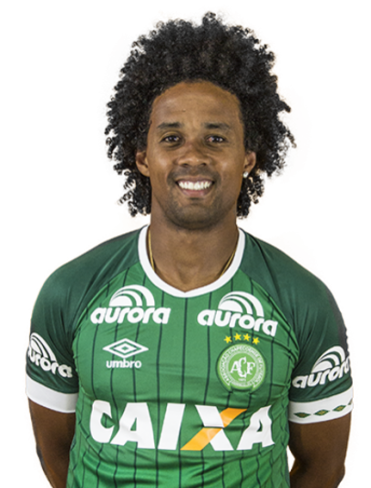 KempesPosição: AtacantePerfil: Extrovertido, Everton Kempes dos Santos Gonçalves foi um dos destaques da Chape no campeonato brasileiro e um dos artilheiros do time. Nascido no dia 3 de agosto de 1982 (34 anos), em Carpina (PE), começou no Paraná e passou por times japoneses entre 2012 e 2014 