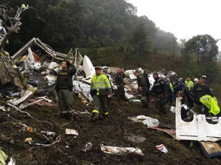 A polícia de Antioquia também divulgou imagens do local do acidente nessa manhã