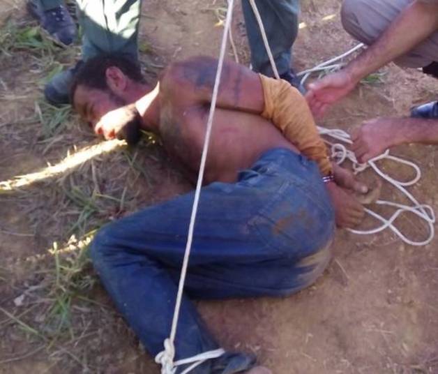 Jairo Lopes (foto), de 42 anos, apontado pela polícia como autor do assassinato da criança, foi encontrado seis dias após o crime. Ele é acusado de homicídio, estupro e roubo e quase foi linchado pela população. O homem morava havia dois meses na cidade e estaria usando nome falso.