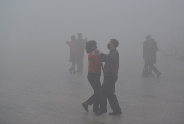 Alertas de poluição são comuns no norte da China, especialmente durante o rigoroso inverno, quando dispara a demanda por energia, atendida em grande parte pela queima de carvão