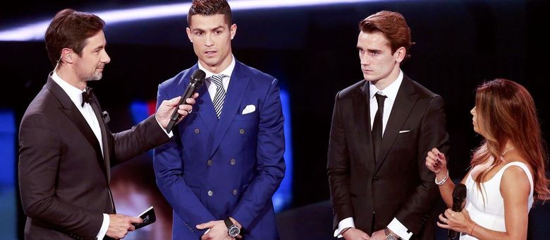 Cristiano Ronaldo superou Messi e Griezmann para ficar com o prêmio de melhor do mundo