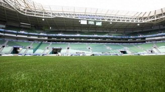Palmeiras testa novo gramado da arena com jogadores do sub-20 