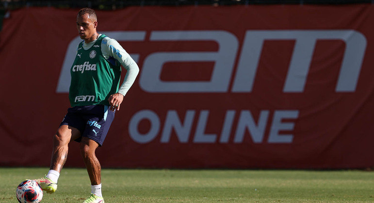 Breno Lopes em treino pelo Palmeiras