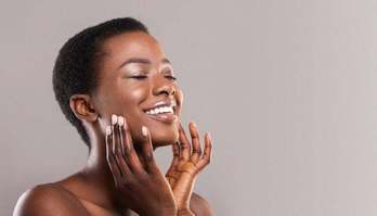 Saiba como cuidar da pele após a exposição solar intensa do verão (Descubra como cuidar da pele após a exposição solar intensa do verão)
