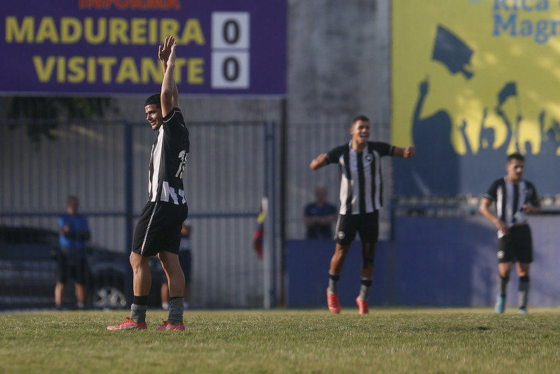 Botafogo Vence O Madureira De Virada E Conquista A Copa Rio Opg Sub