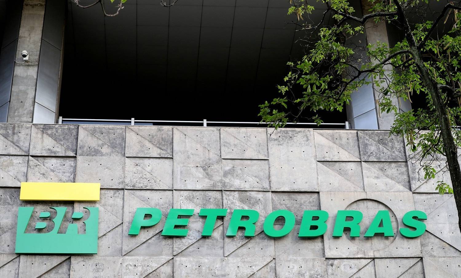 Petrobras Tem Lucro L Quido De R Bilh Es No Trimestre De