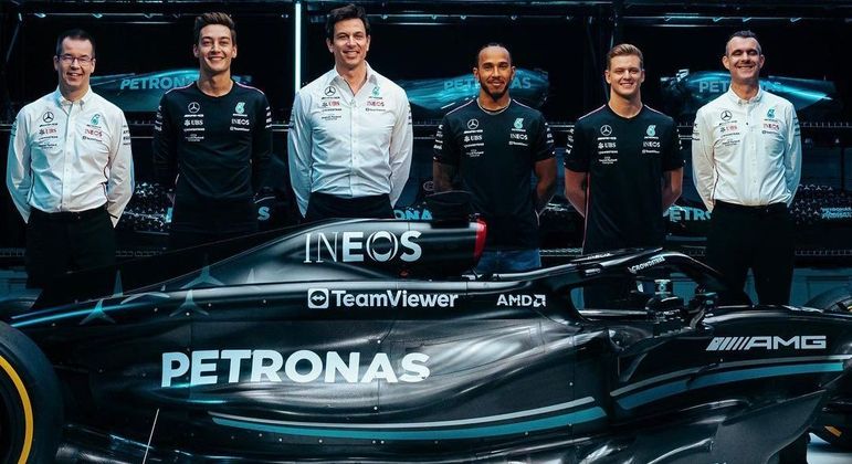 A equipe alemã Mercedes lançou o carro que será pilotado pelo heptacampeão, Lewis Hamilton, e o britânico George Russell. Mick Schumacher será piloto reserva do time