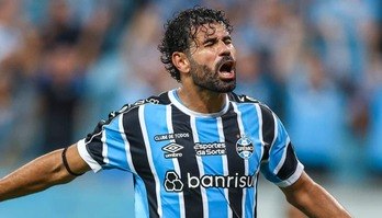 Diego Costa brilha, Grêmio vence o Caxias e garante vaga na final (Grêmio venceu o Caxias e garante vaga na final do Gauchão)