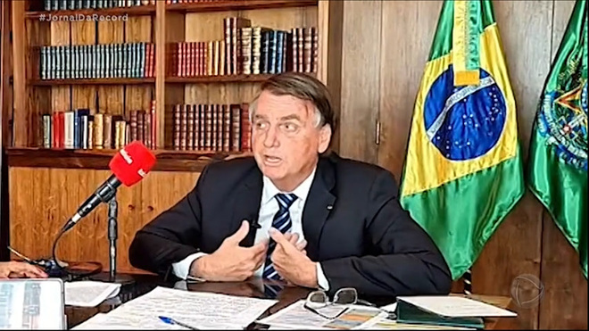 Jair Bolsonaro diz que prisão do ex-ministro Milton Ribeiro 