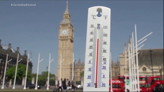 Reino Unido emite alerta vermelho de calor extremo em partes da Inglaterra